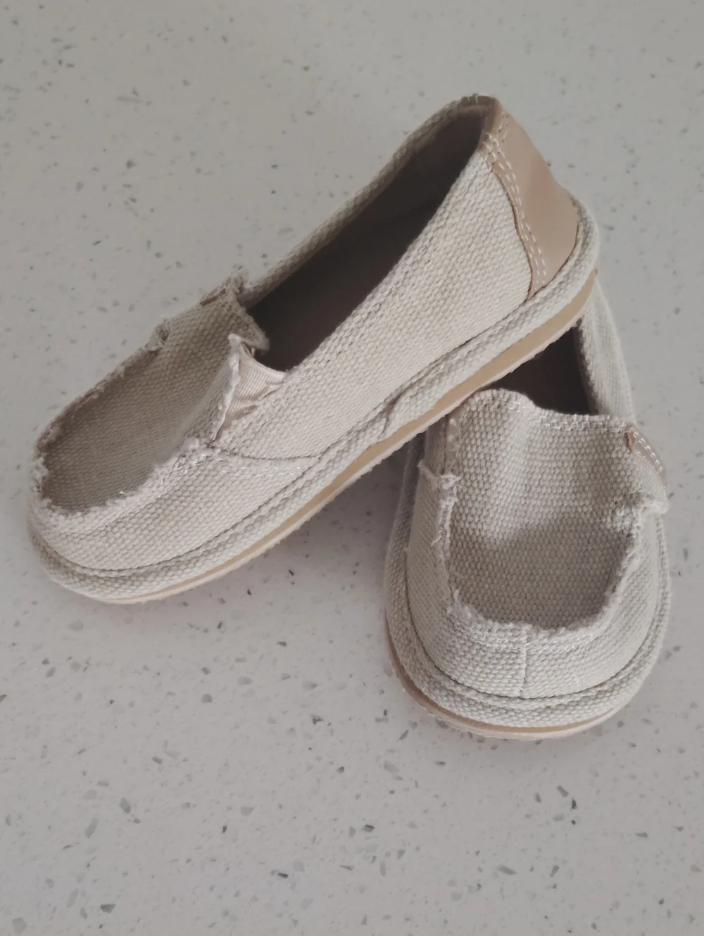 The Children’s Place Toddler Boys Canvas Slip On Loafers Size 8 Tan